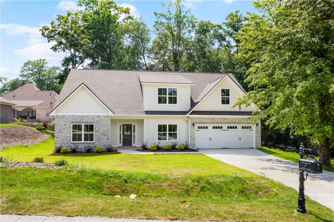 232 Lee Road 451, Phenix City, AL 36870