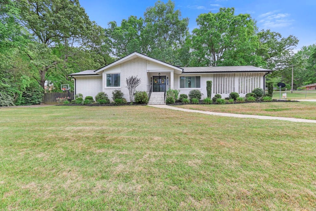627 Mayes Way, Manchester, GA 31816, USA