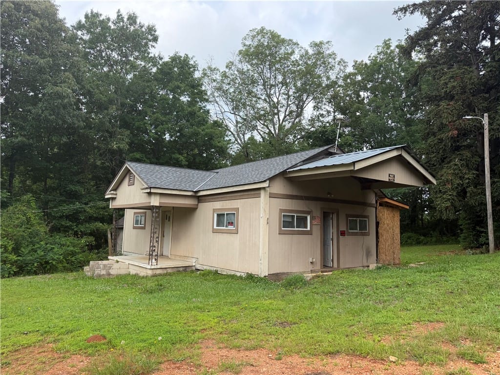 2092 Sanders Rd, Alexander City, AL 35010
