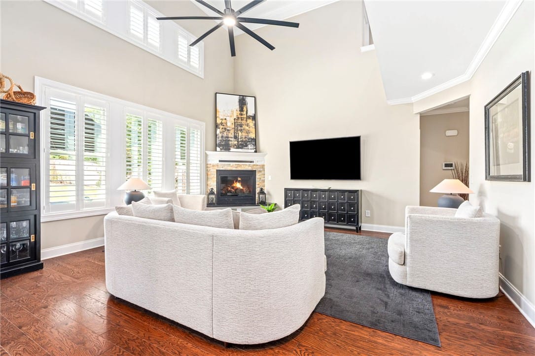 2221 Redtail Ln, Auburn, AL 36879, Grand two story living room