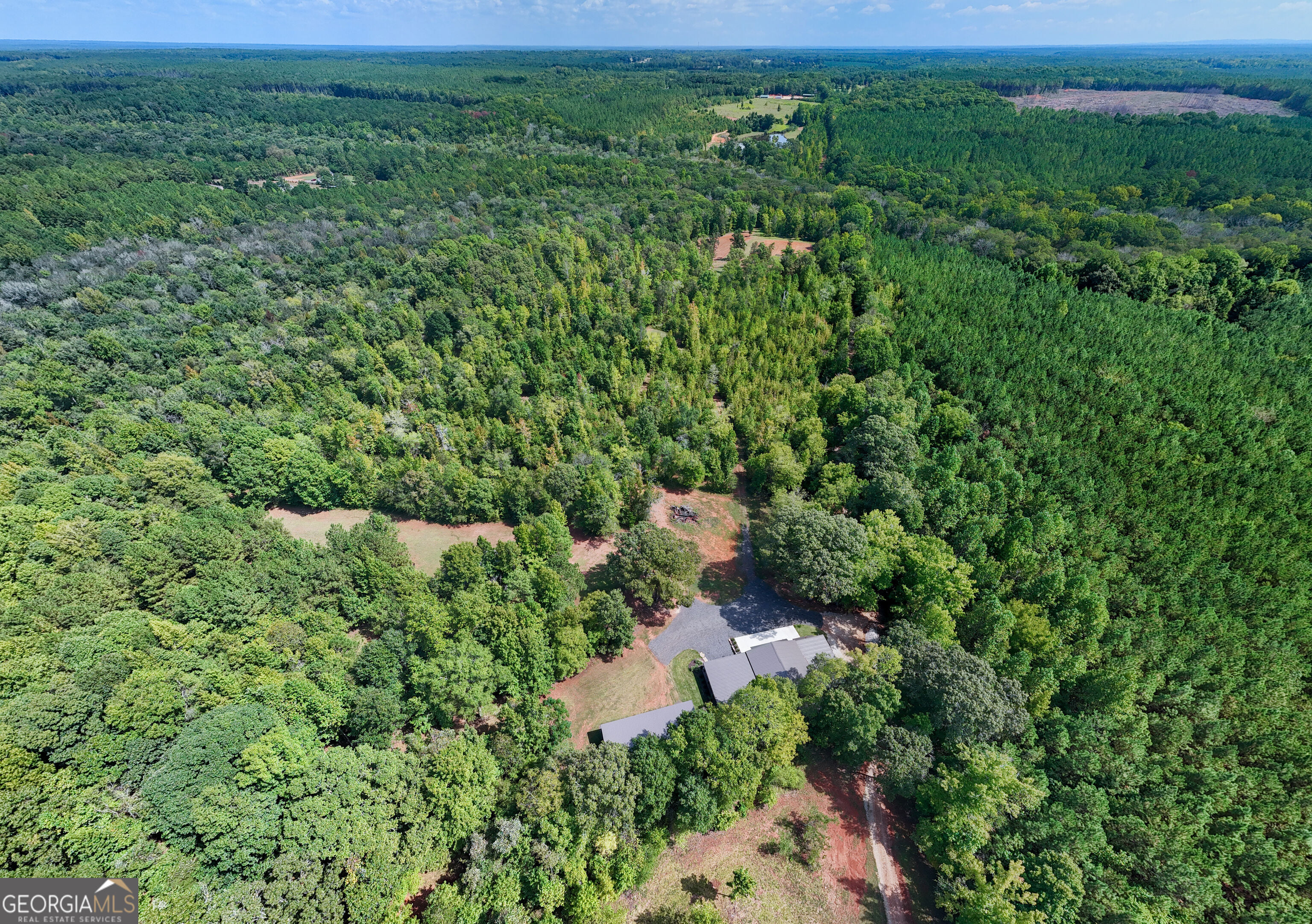 690 Coleman Creek Cir, Luthersville, GA 30251
