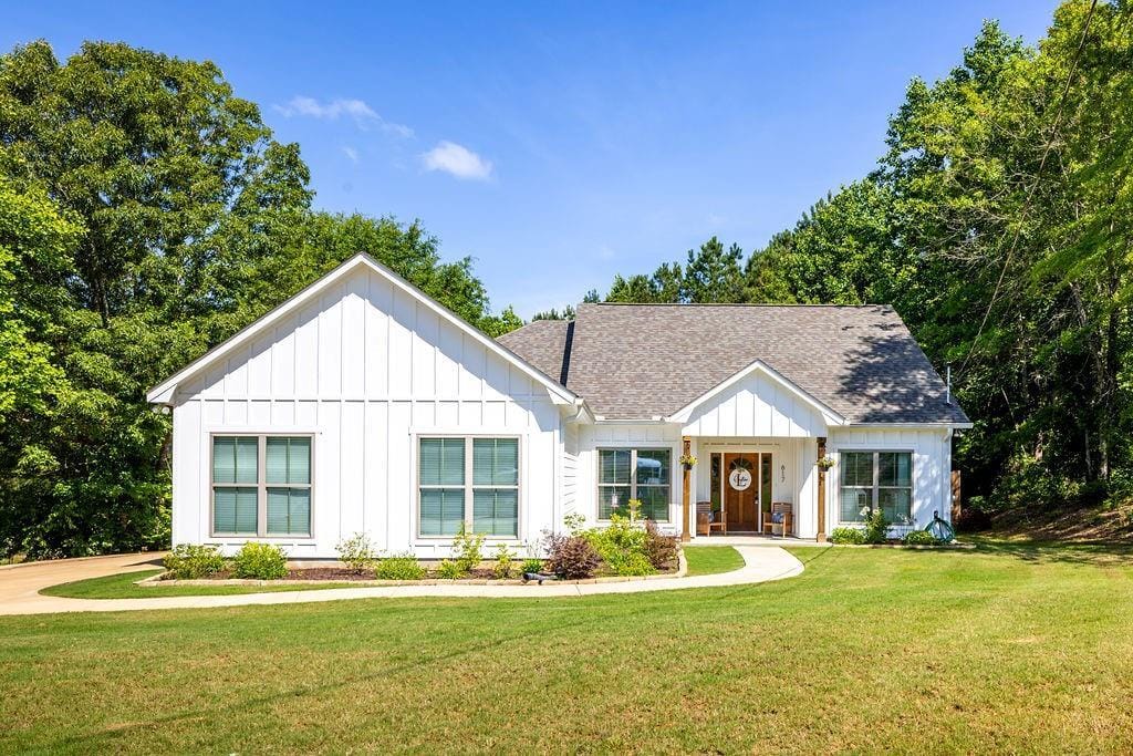 617 Lee Road 0379, Smiths Station, AL, 36877