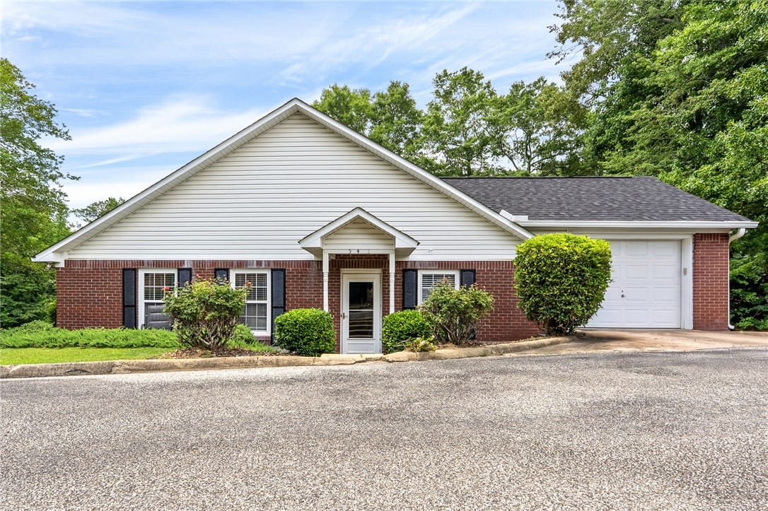 543 Homewood Dr, Auburn, AL 36849