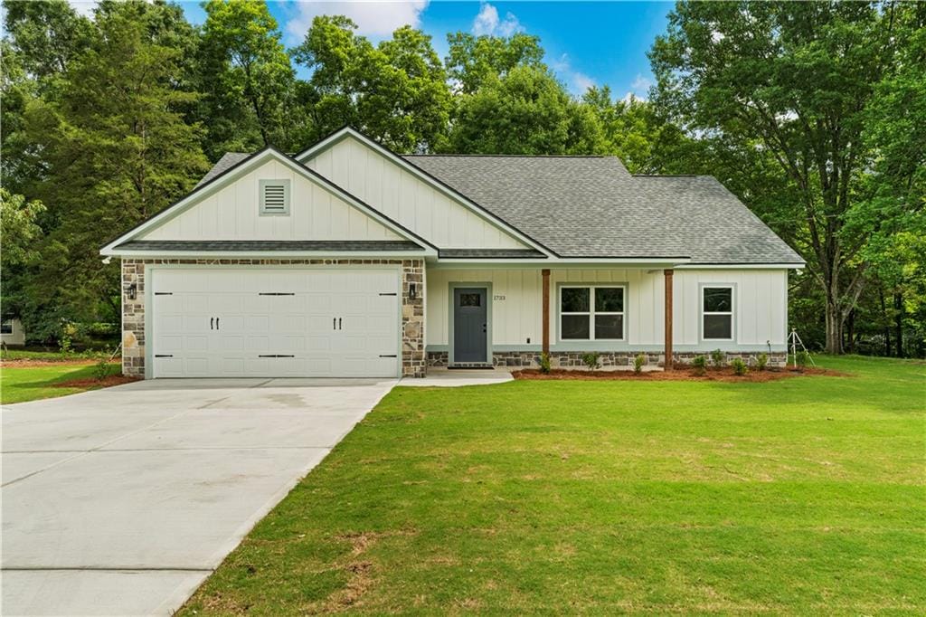 1733 Panther Pkwy, Smiths Station, AL 36877