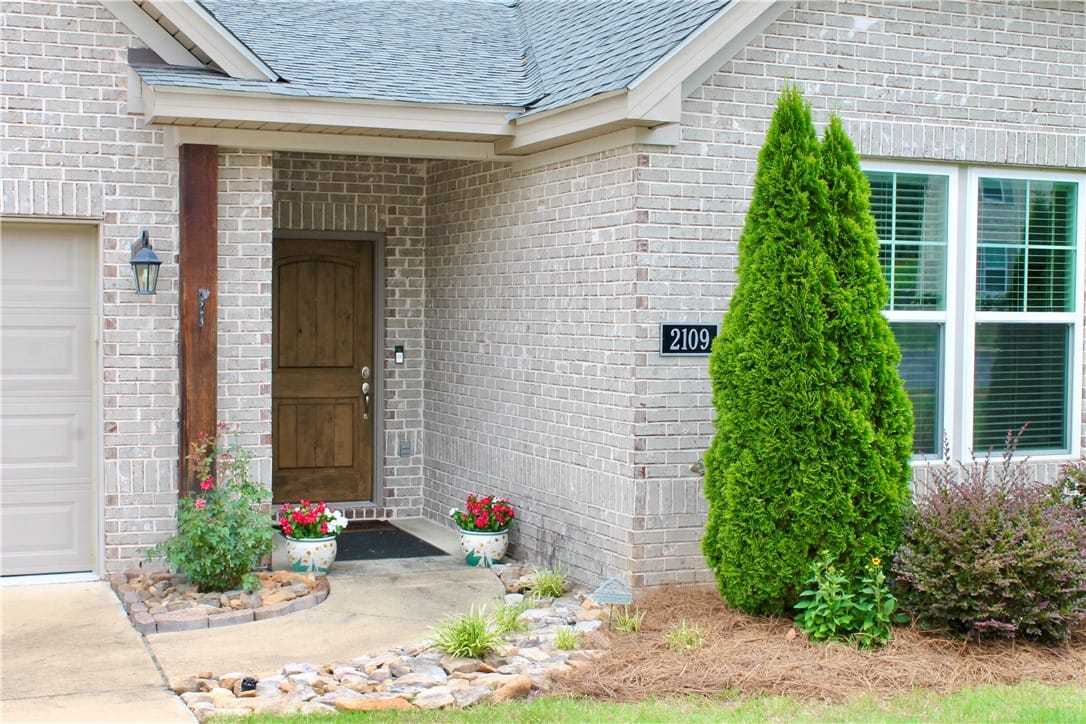 2109 TEALE, AUBURN, AL, 36879 — Photo 2