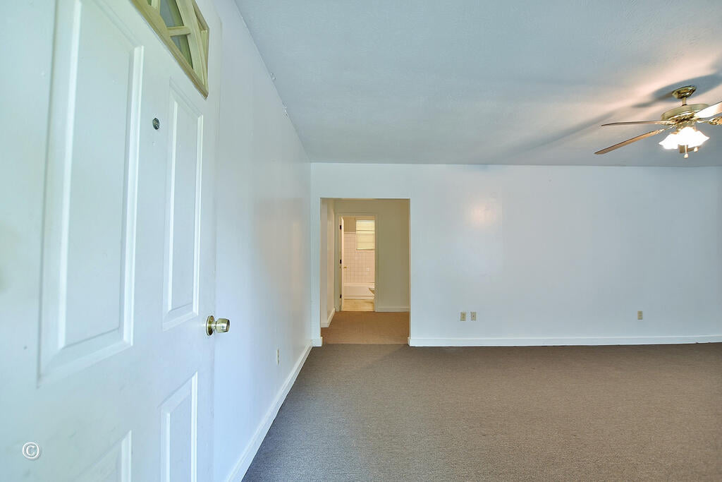 10216 GA-315, Cataula, GA 31804, USA, Living Room