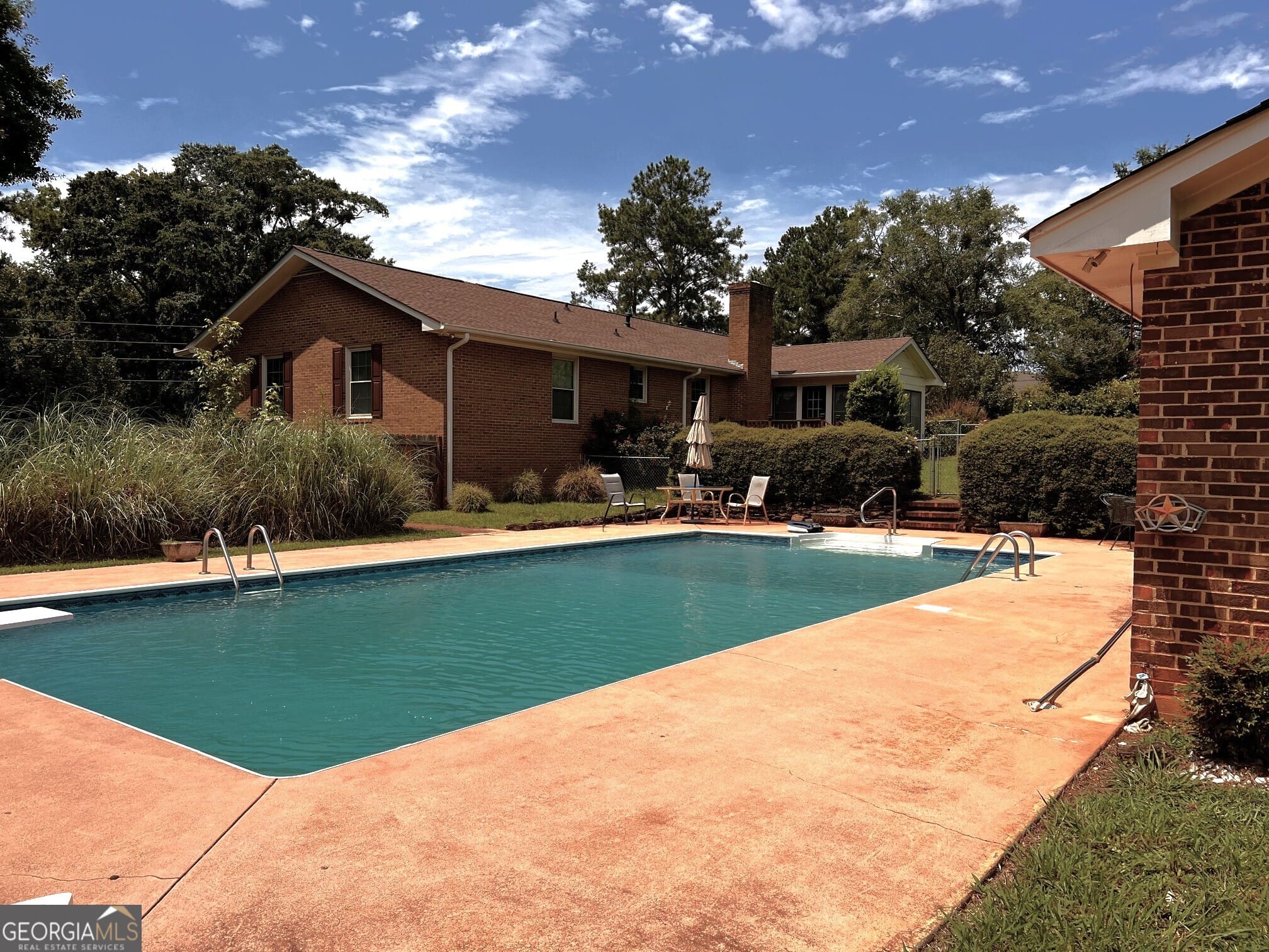105 Olympia Dr, Thomaston, GA 30286