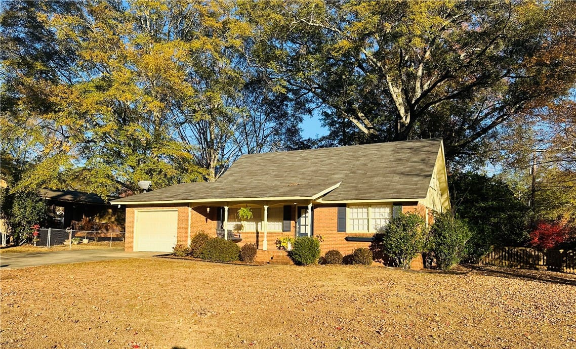 1208 FELTON, Auburn, AL, 36830