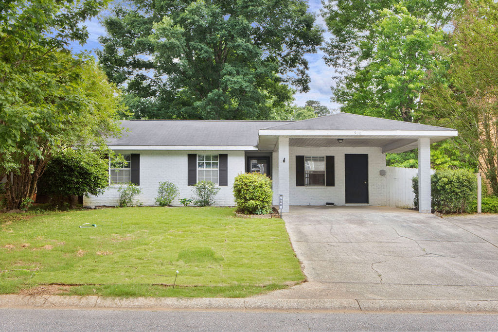 900 Hollins Rd, Auburn, AL 36830