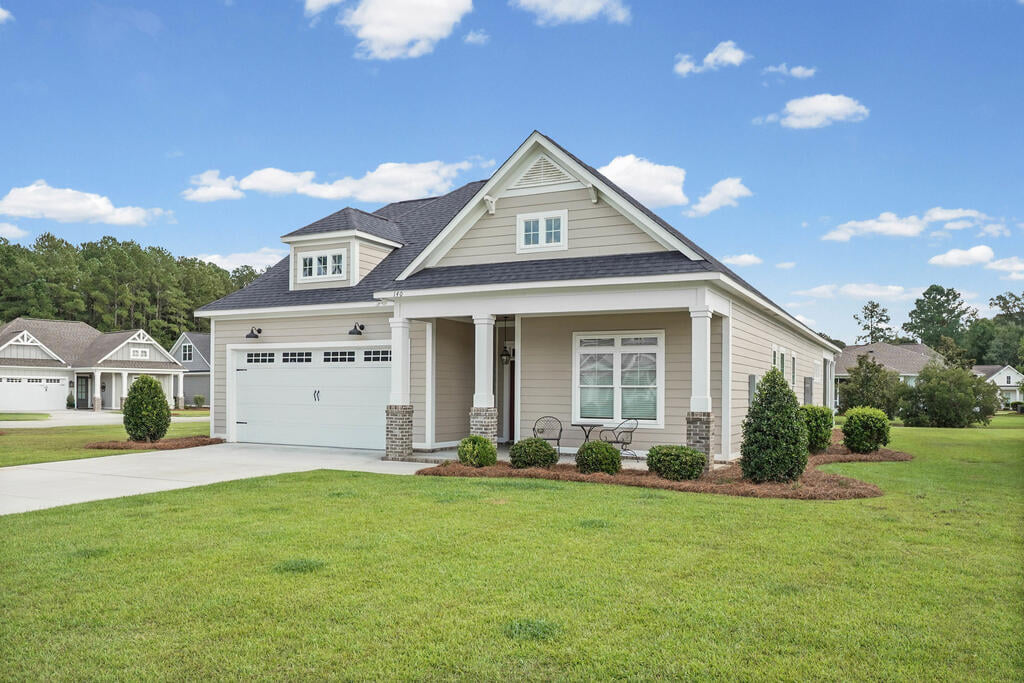 140 Oakside Cir, Leesburg, GA 31763