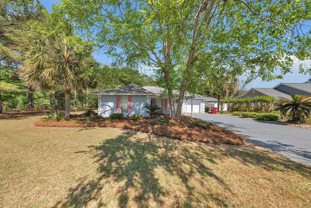 108 Miller Ln, Sylvester, GA 31791
