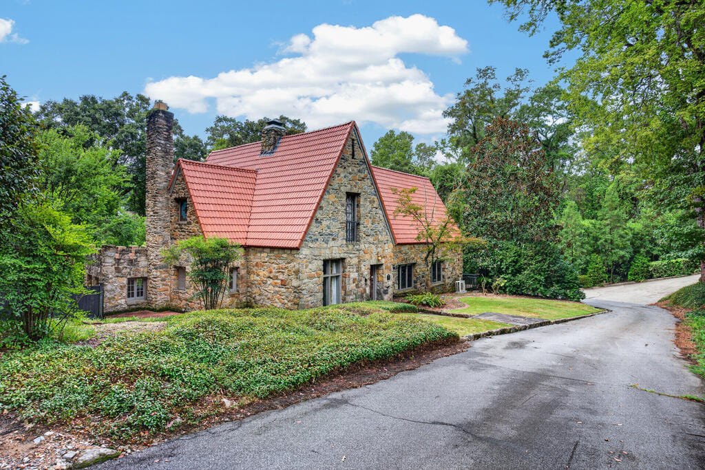 1414 Dinglewood Dr, Columbus, GA 31906