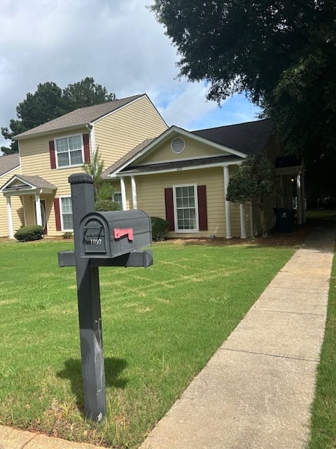 1097 Drew Ln, Auburn, AL 36830