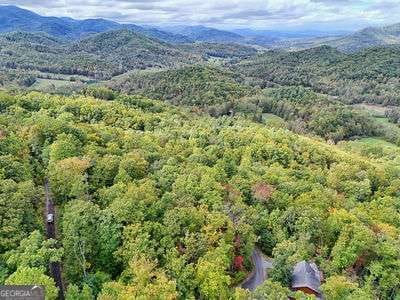 28 Skyview Dr, Hayesville, NC 28904