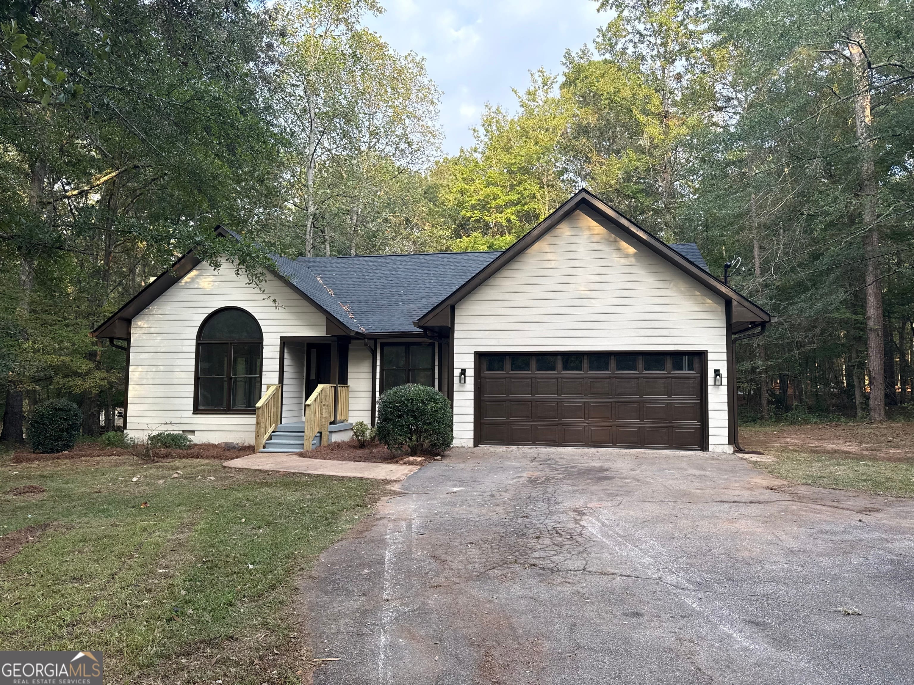 589 Waterview Drive, LaGrange, GA, 30240