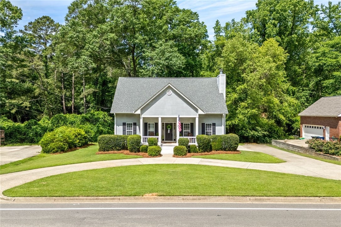 1365 UNIVERSITY, Auburn, AL, 36830