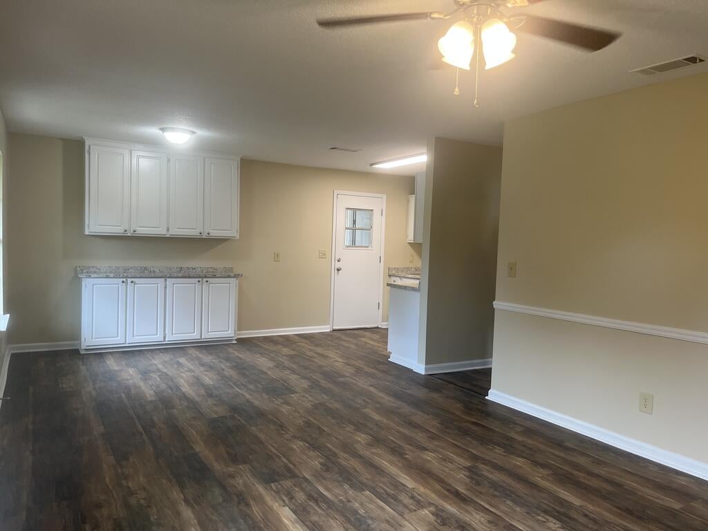166 Crow Dr, Leesburg, GA 31763