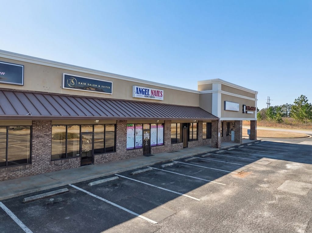 2734 Ledo Rd, Albany, GA 31707