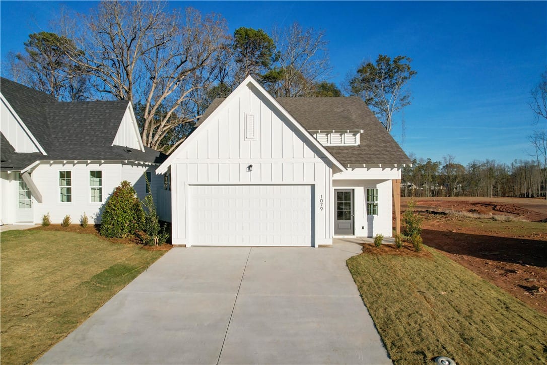 1079 Woodland Circle, Opelika, AL, 36801 — Photo 1