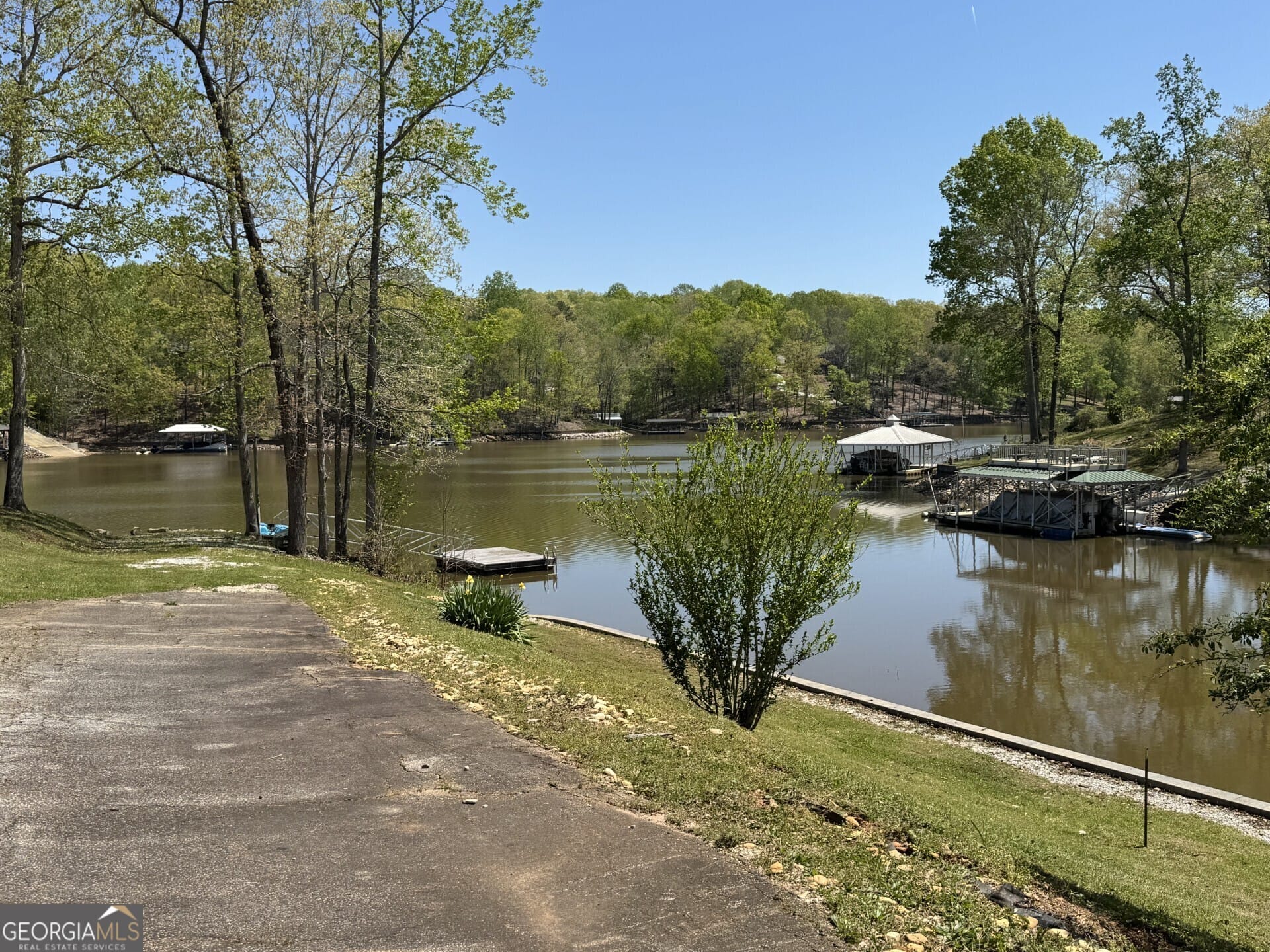111 Warren Dr, Wedowee, AL 36278