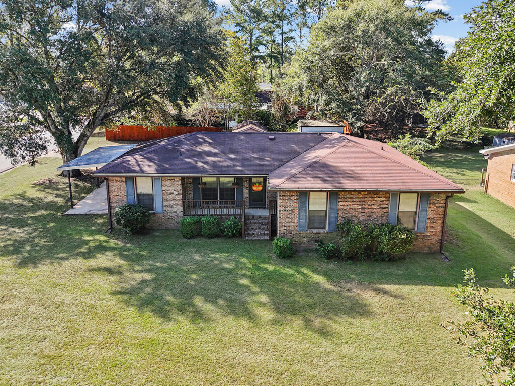 139 Kinchafoonee Drive West, Leesburg, GA, 31763