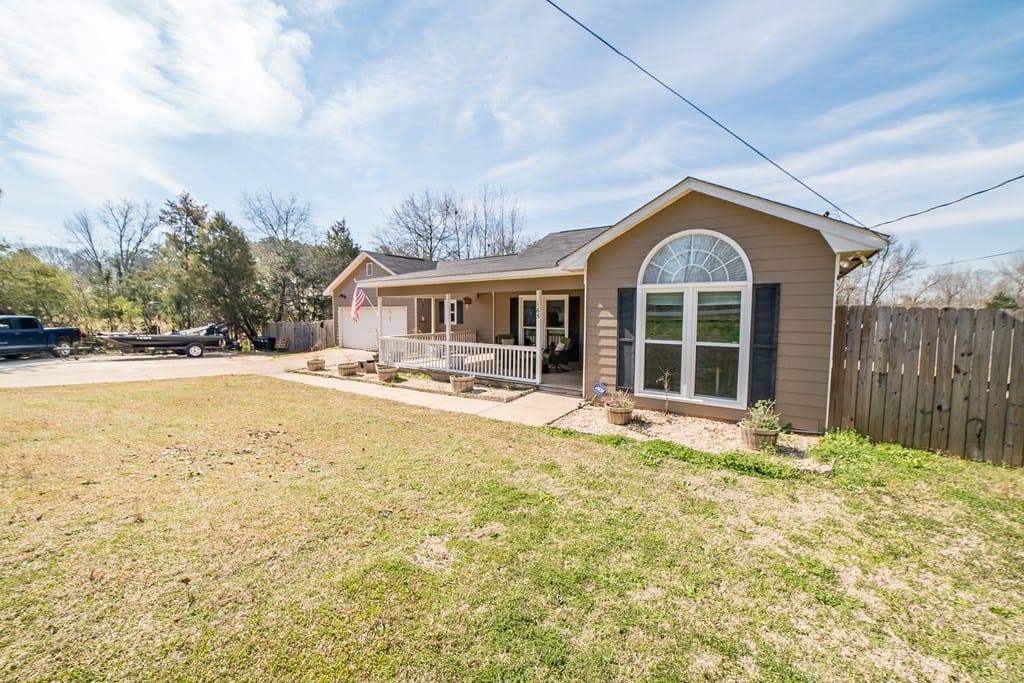 165 Mountain View Road, Hamilton, GA, 31811, Large front yard with rocking chair front porch