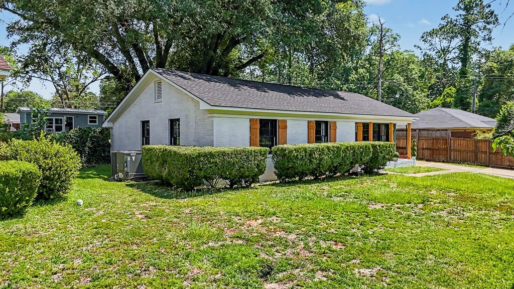 1313 Sharon Ave, Albany, GA 31707