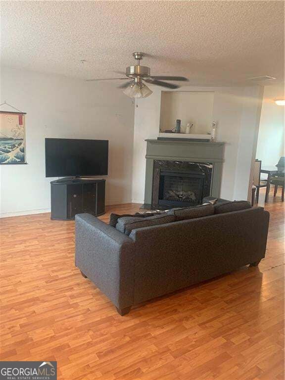 123 Chastain Cir, Newnan, GA 30263