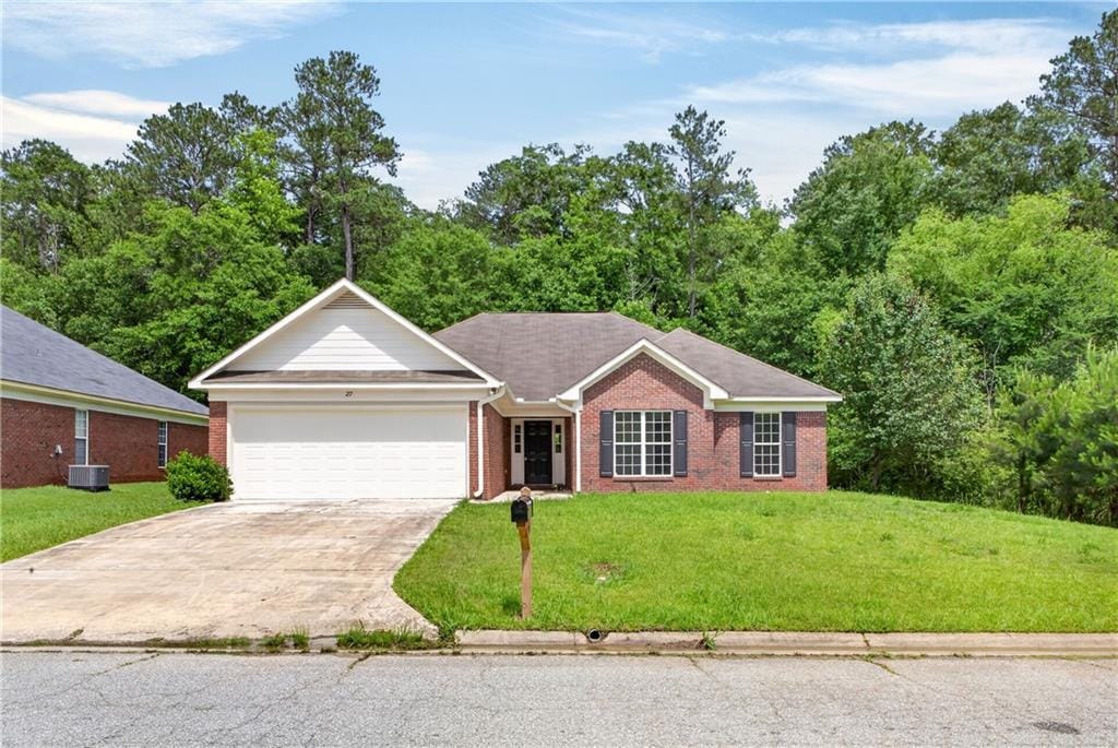 27 Lincolnshire Ln, Phenix City, AL 36870