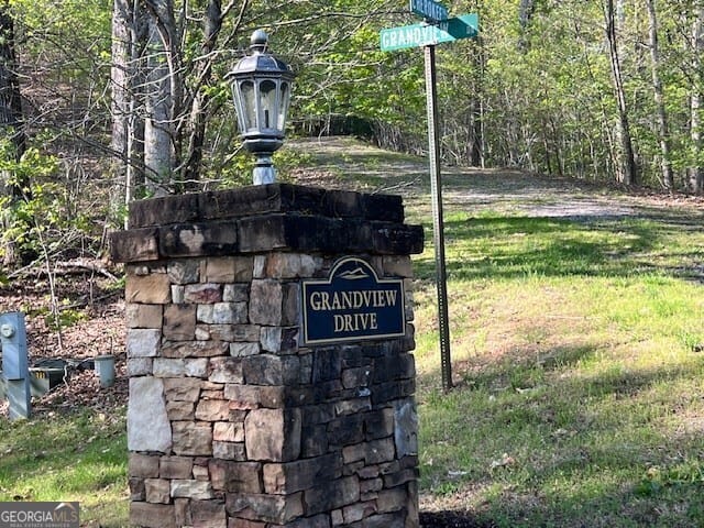 2 Grandview Dr, Hayesville, NC 28904