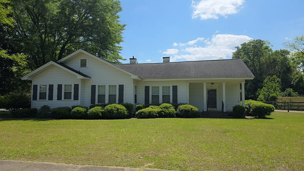 347 Curry Street Northeast, Pelham, GA, 31779