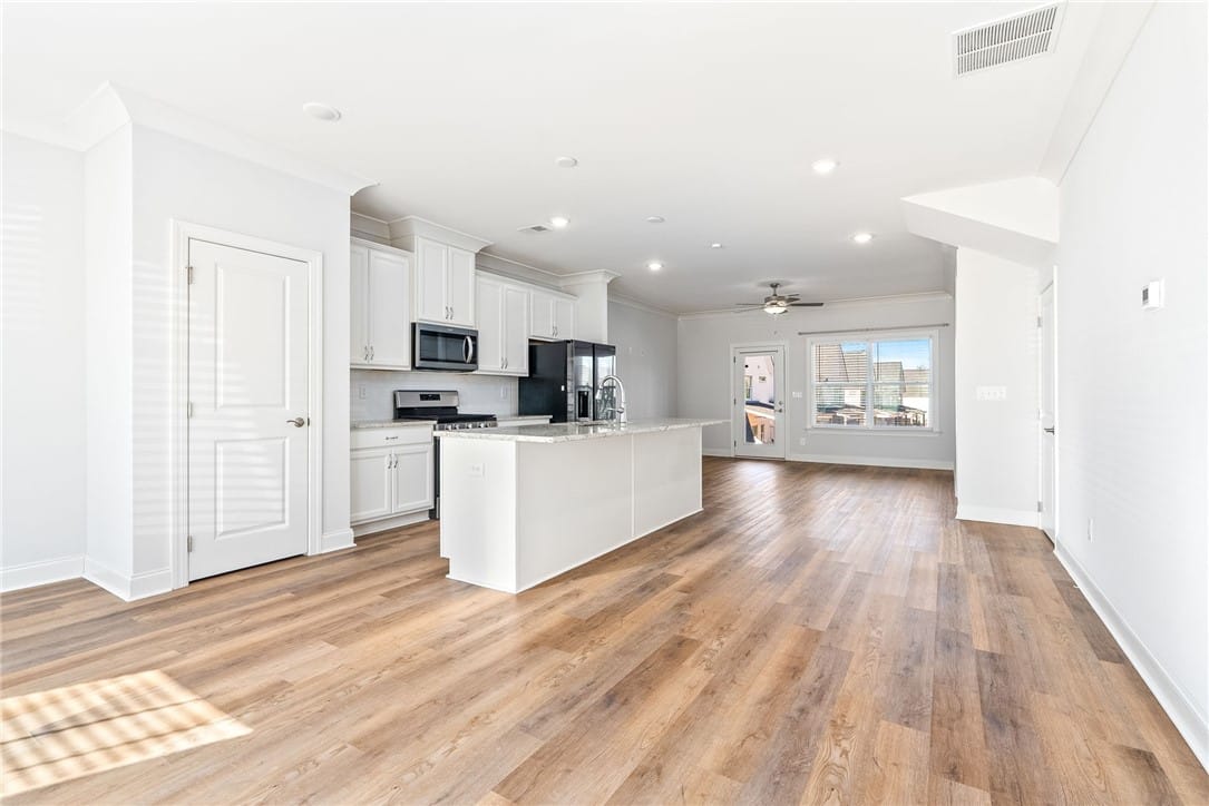 2808 Ridge Crest Court, Opelika, AL, 36801 — Photo 3