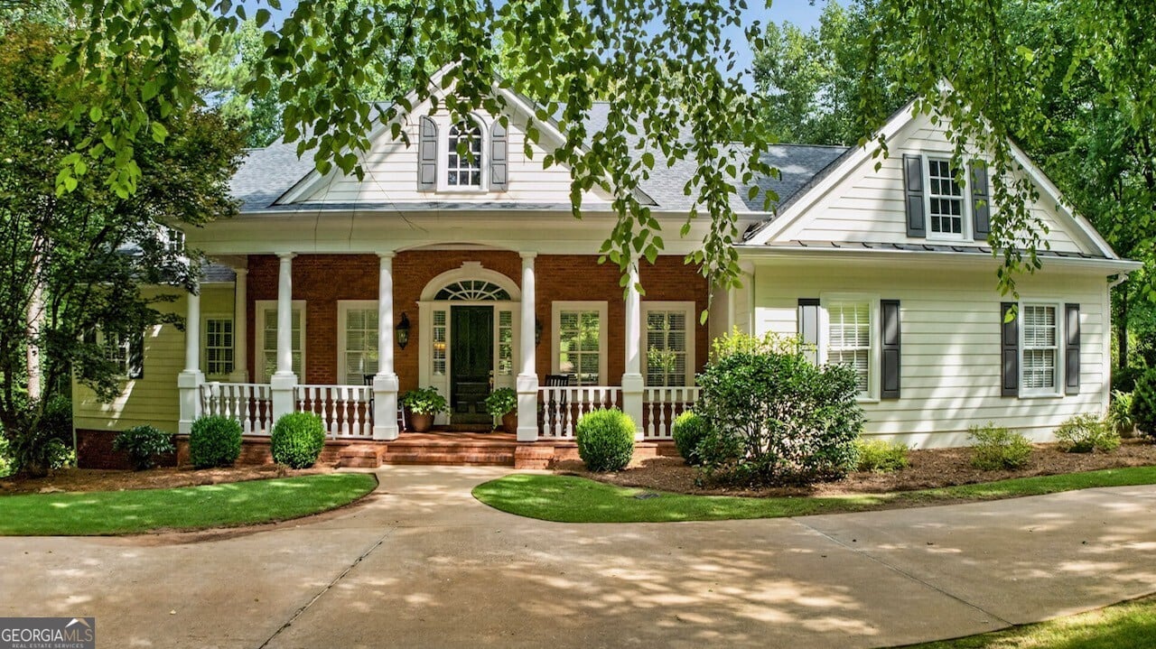 209 River Oaks Dr, LaGrange, GA 30240