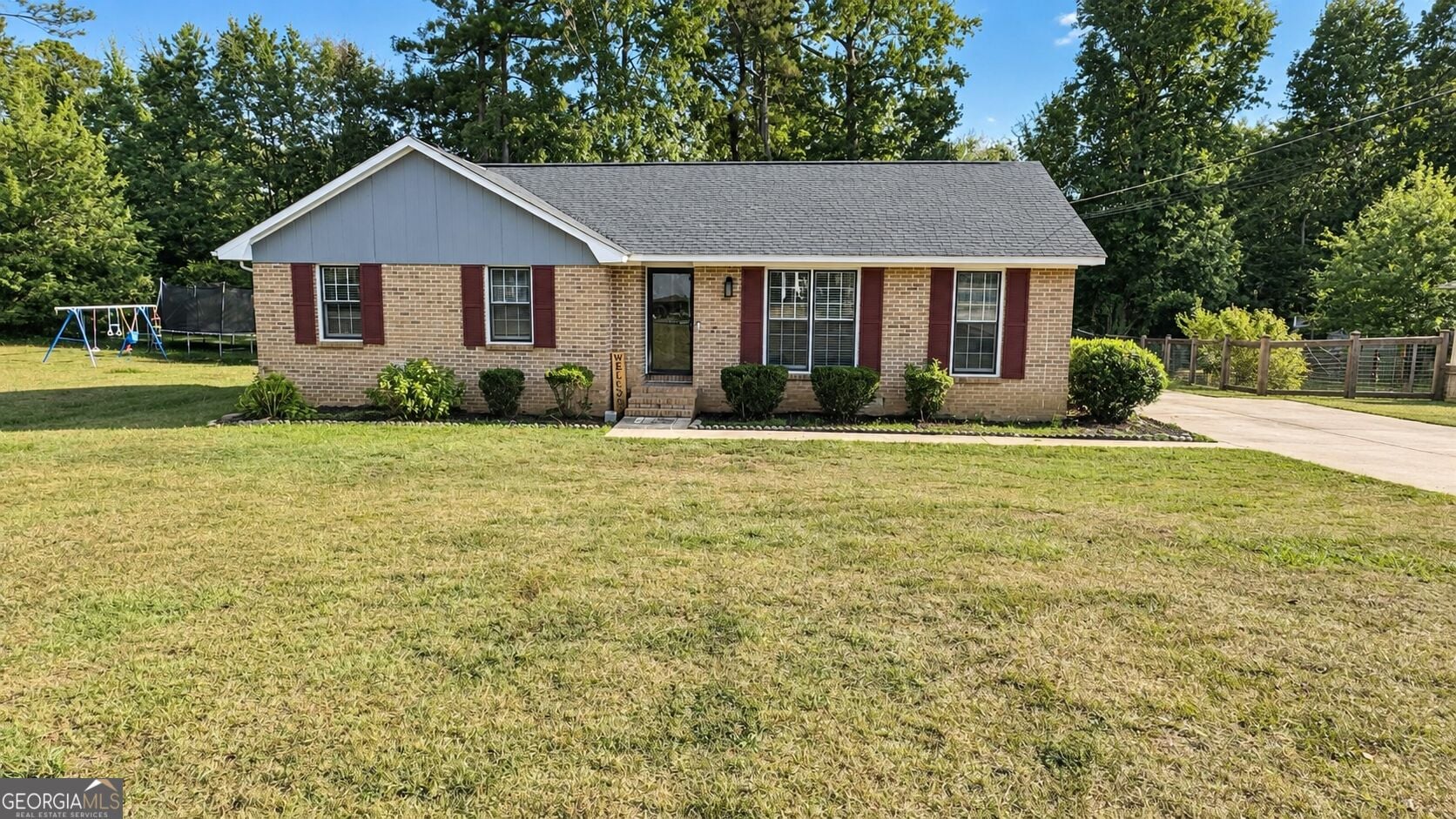218 Cosby Dr, LaGrange, GA 30241