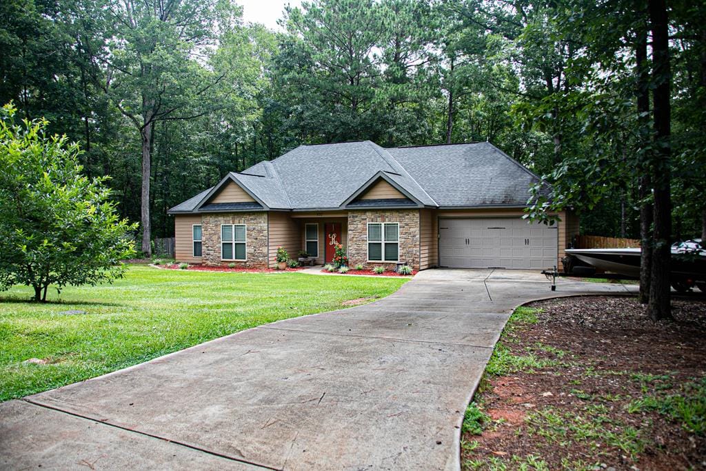 832 Grantham Drive, Cataula, GA, 31804-2538