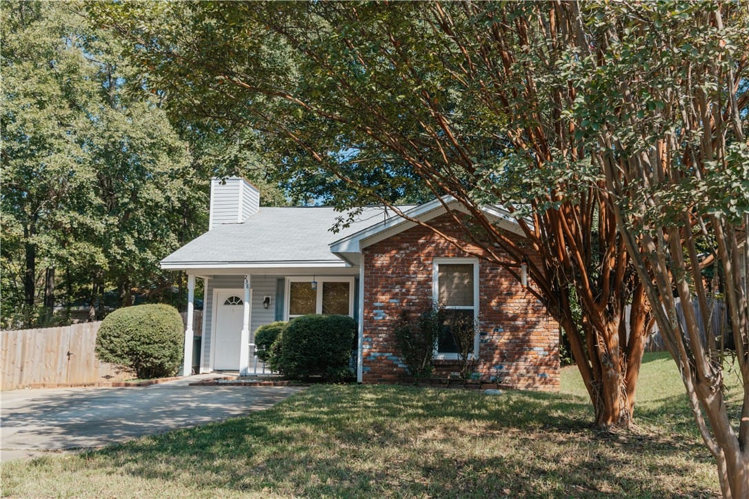 238 KELLIE, Auburn, AL, 36830