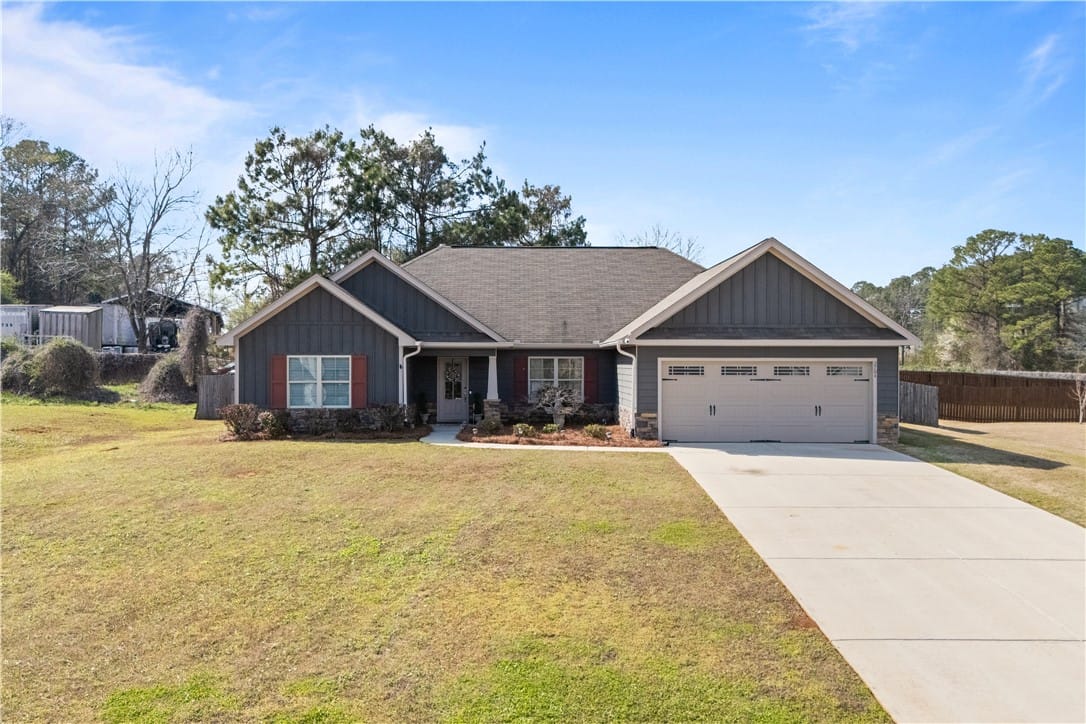 2704 E Point Dr, Opelika, AL 36804, USA — Photo 2