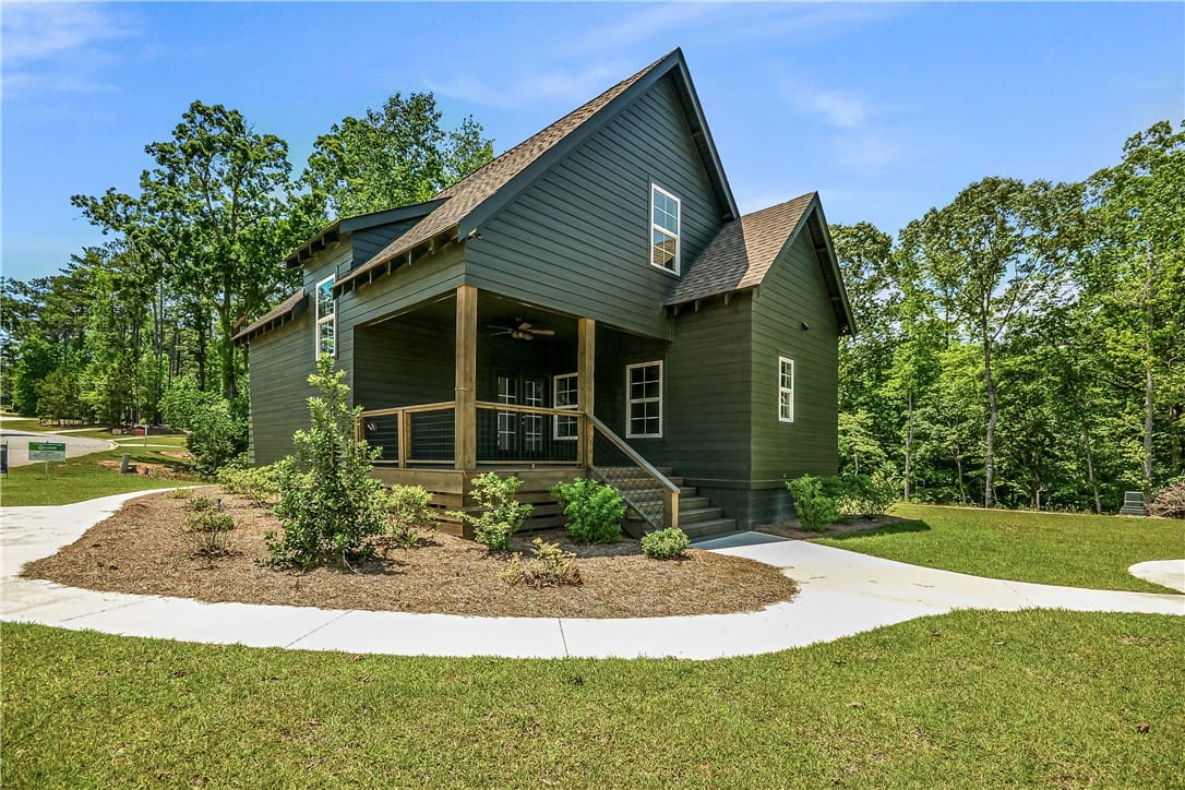 325 Whisper, Tallassee, AL, 36078 — Photo 2