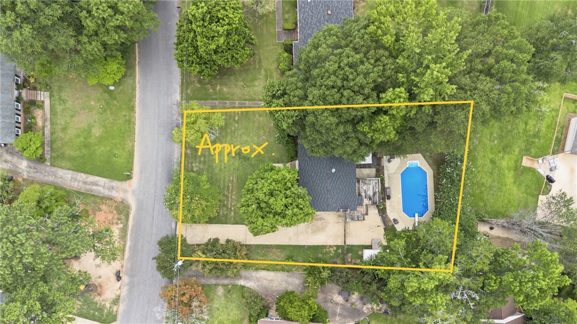 802 CROSSLEY, Opelika, AL, 36801 — Photo 2