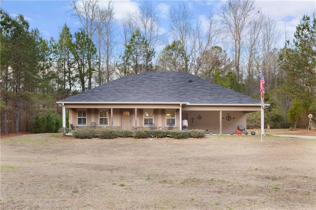 3 Pine Grove Ln, Salem, AL 36874