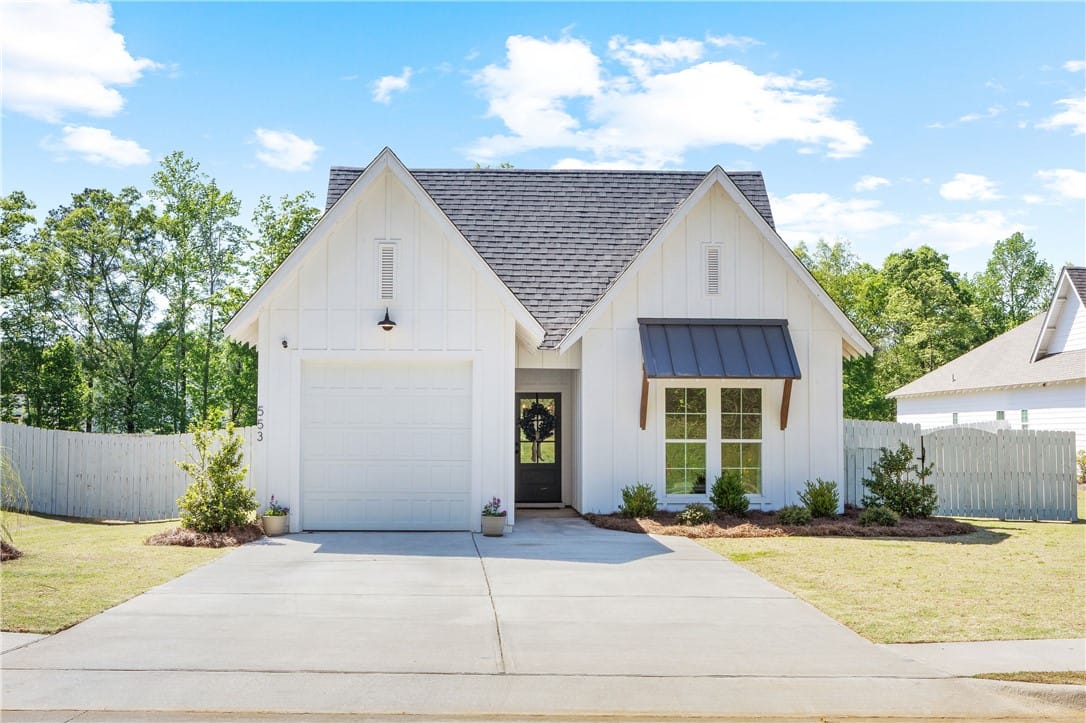 553 N Cedarbrook Dr, Auburn, AL 36830, A well-maintained facade with a prominent garage a