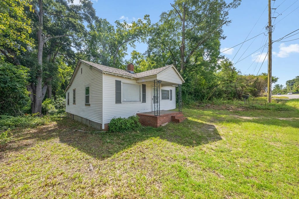 437 Lee St #165, Opelika, AL 36801