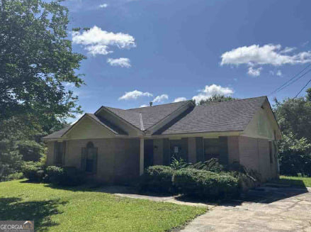 2112 Auburn St, Tuskegee, AL 36083