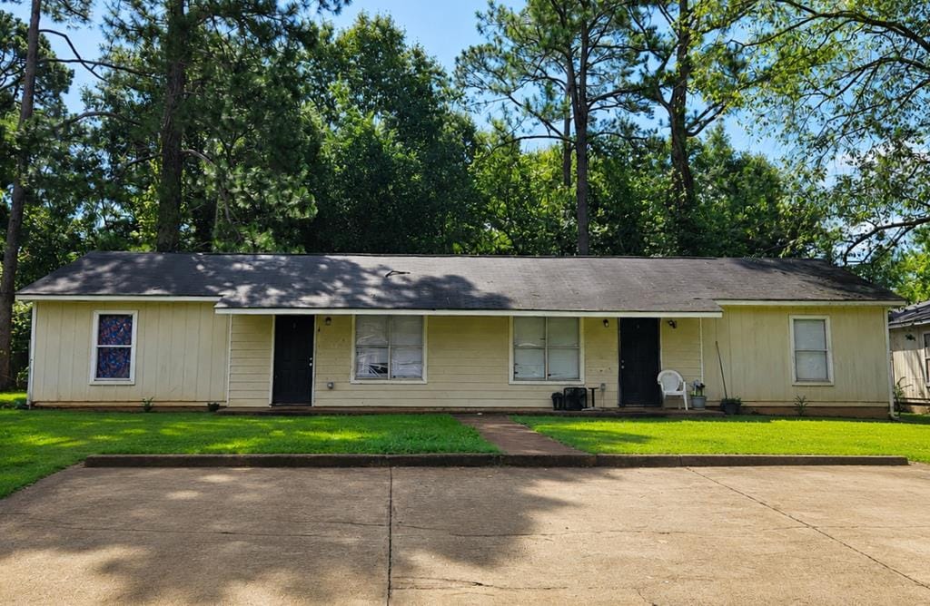 336 Station Crossing Dr, Albany, GA 31721
