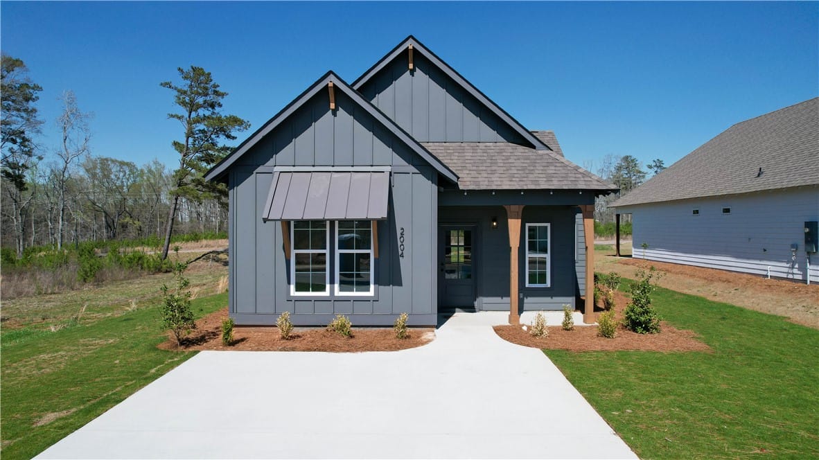 2022 CROSSING, Valley, AL, 36854