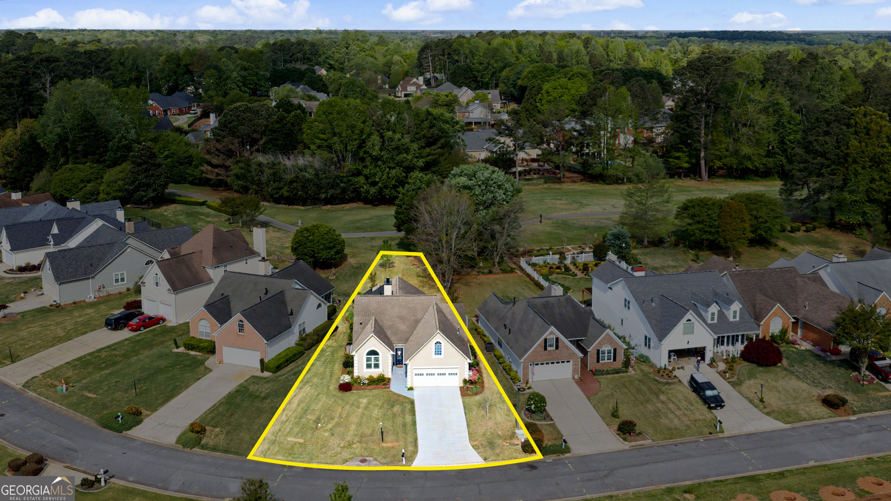 255 Fairway Ct, Newnan, GA 30265