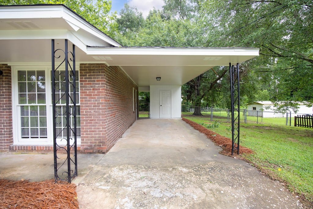 8250 Bryn Mawr Ln, Columbus, GA 31904