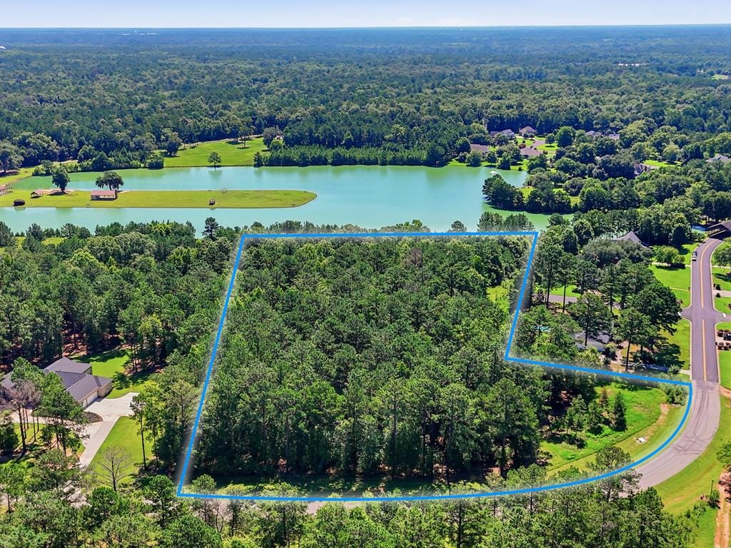 14 Hidden Lakes Drive, Albany, GA, 31721