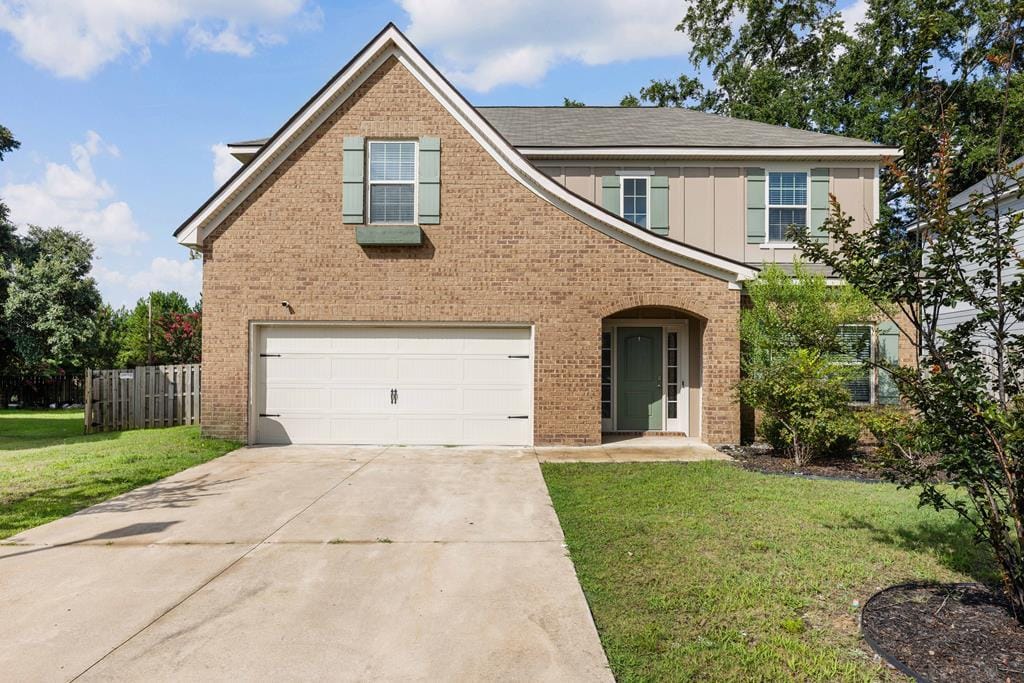 112 White Oak Pl, Smiths Station, AL 36877