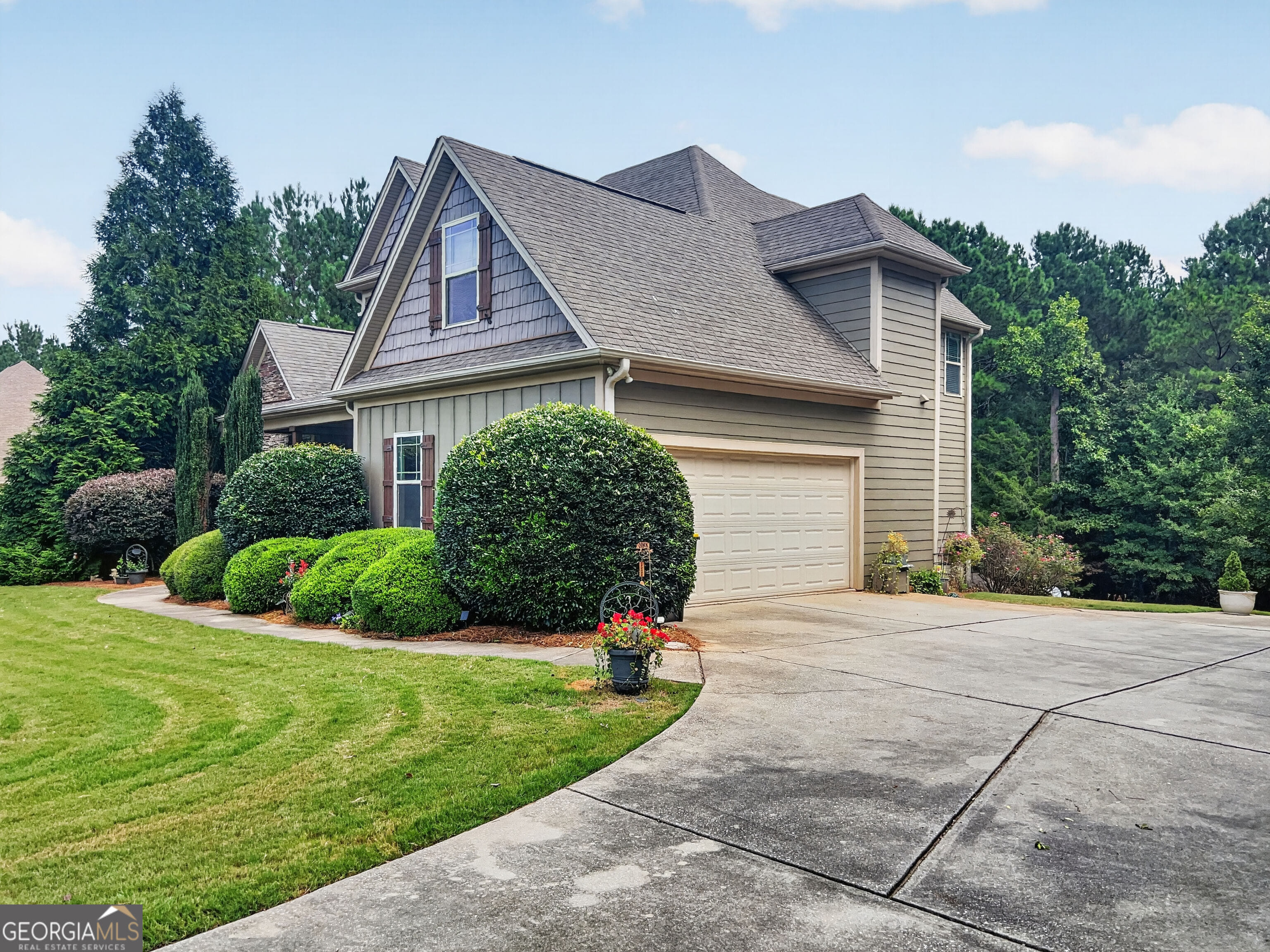 25 Magnolia Pl Dr, Senoia, GA 30276